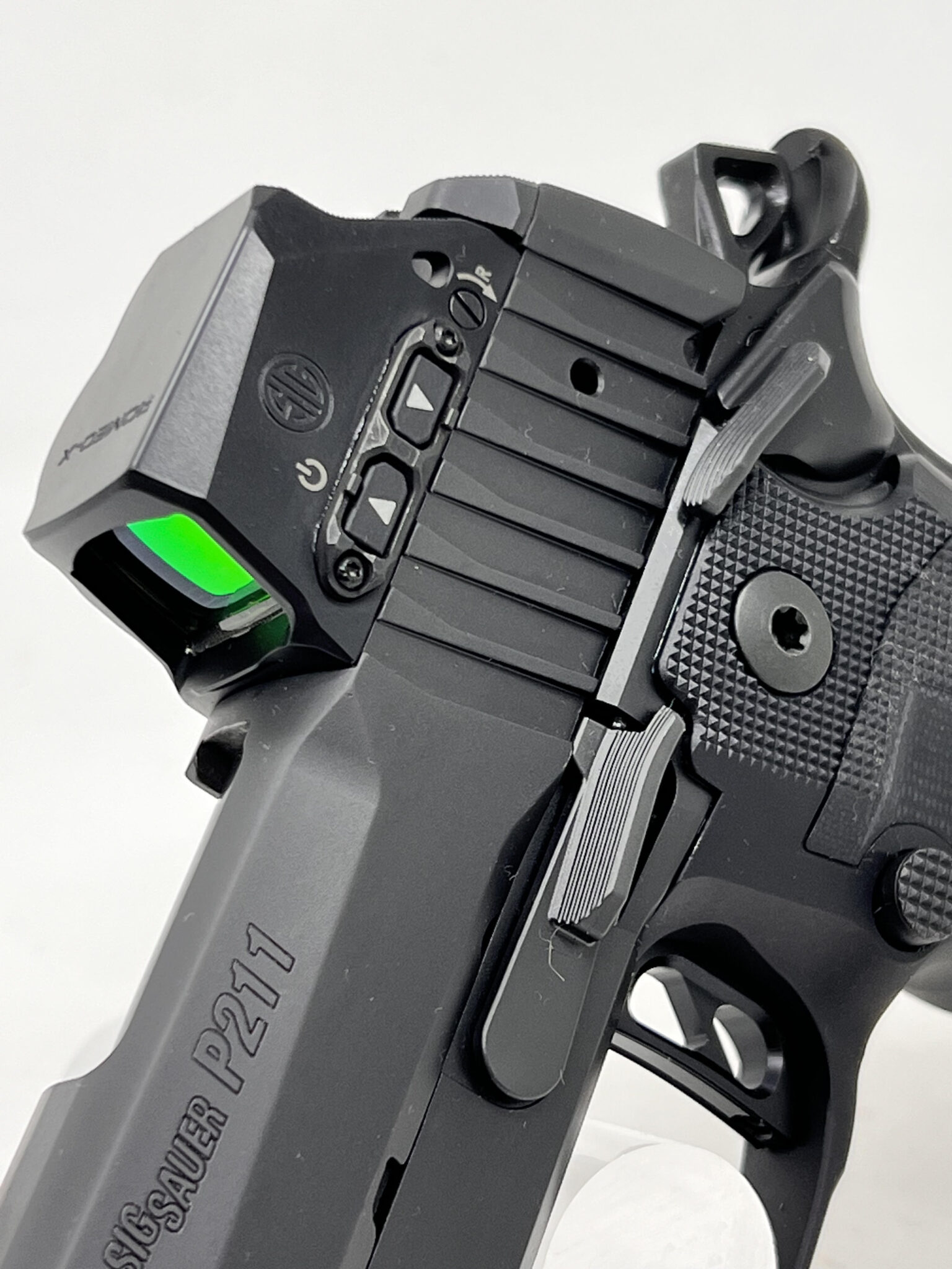 New SIG SAUER P211-GTO RXSL – 9MM – 4.4″ BULL BARREL w/MACH30 ...