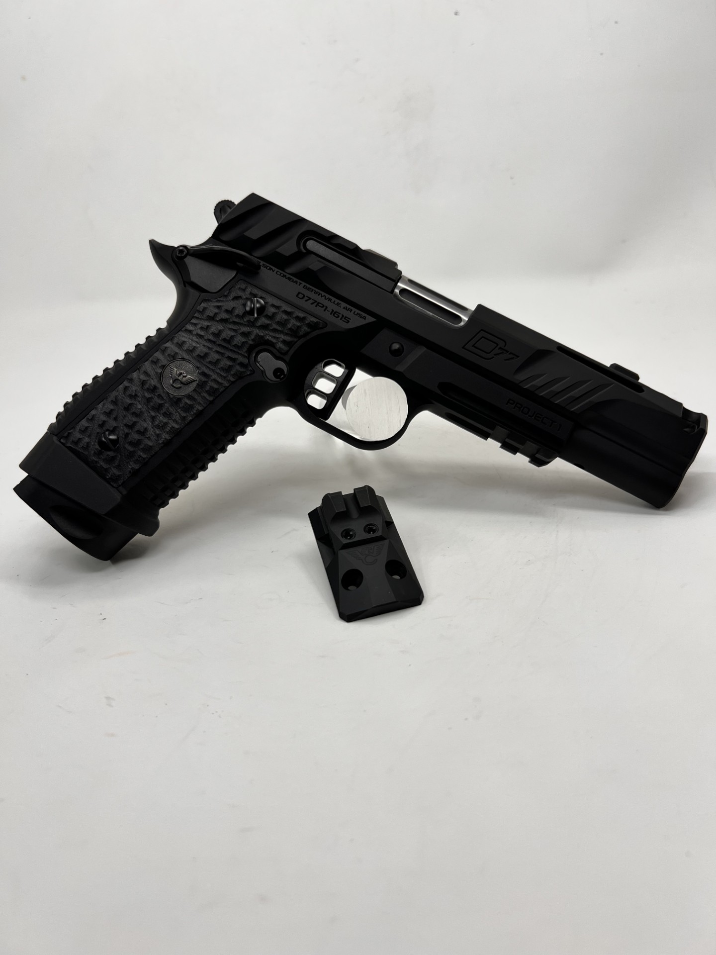 513